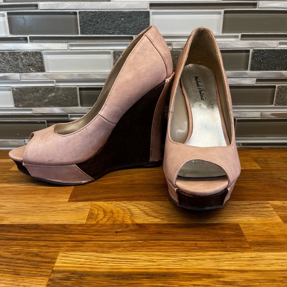 Michael Antonio open toe vegan leather and cork platform pumps - Picture 2 of 4